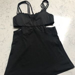 Lululemon cut out tank